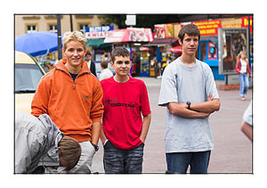 Bastian, Eric, Daniel und Thomas beim Zwischenstop in Krakau