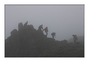 Auf dem Gipfel angekommen - Ungarn im Nebel