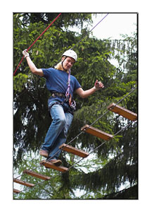 Hannes zwischen den Bäumen